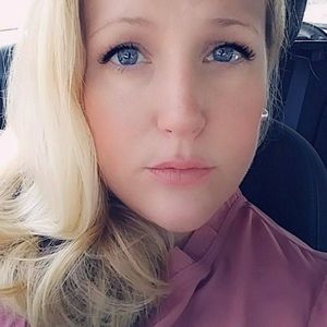 Meet your Posher, Mallory